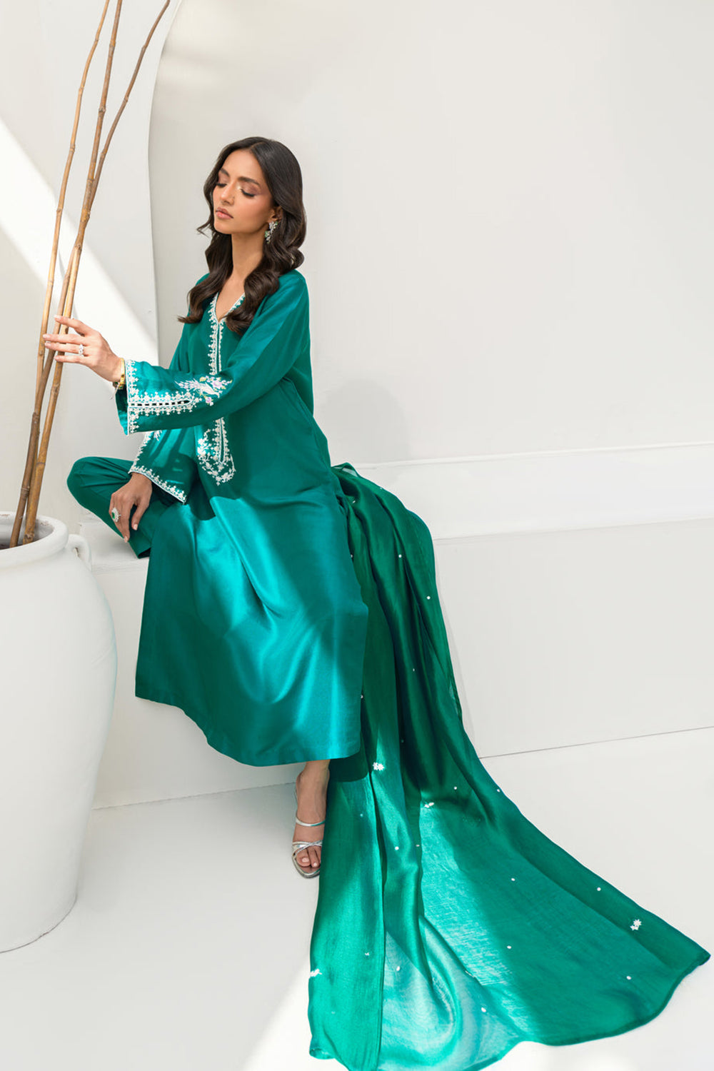 Khushboo & Pankaj Women Emerald Green Embroidered Silk Suit Set