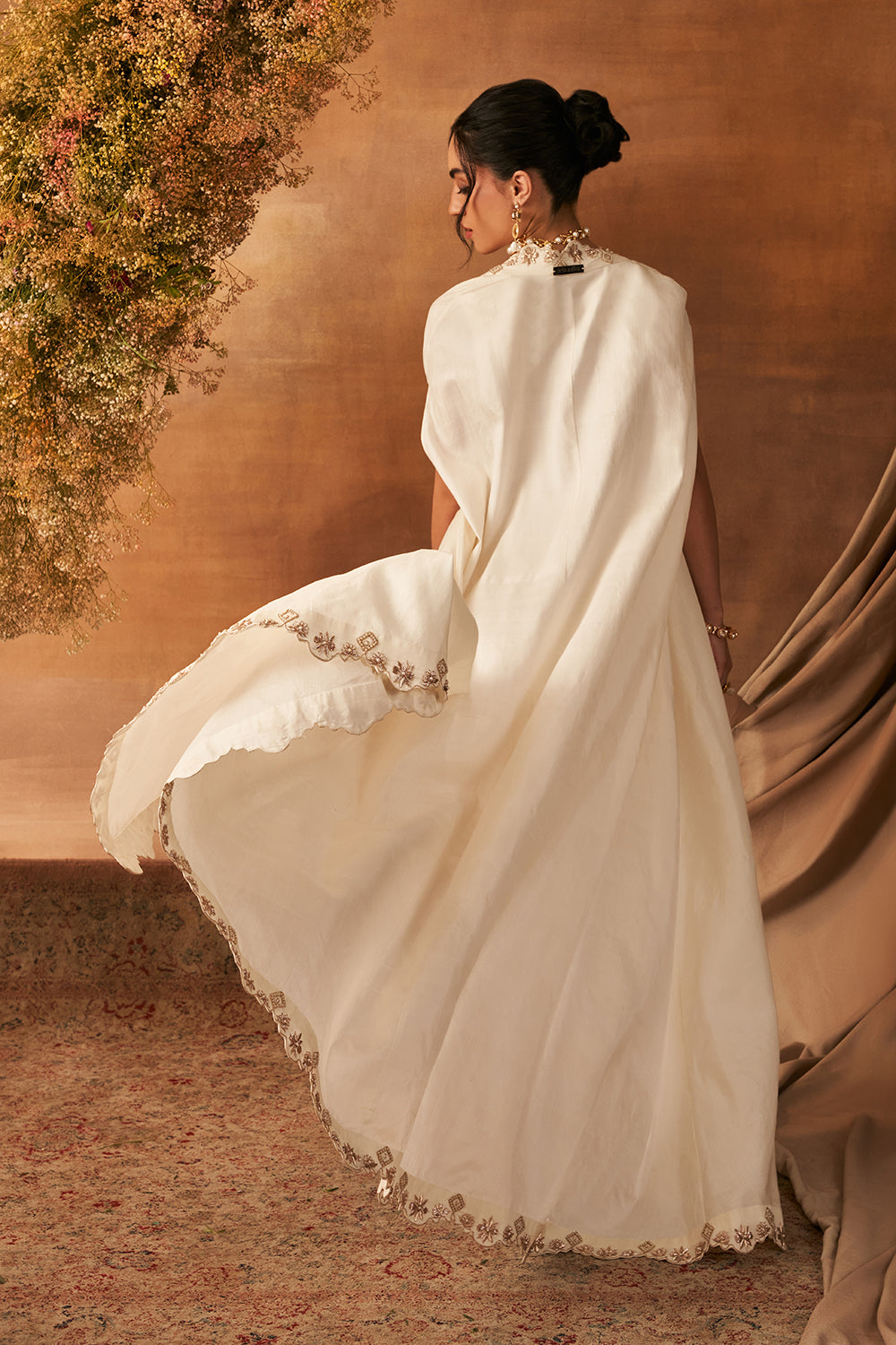 Kundo Whisper Dhoti Cape set