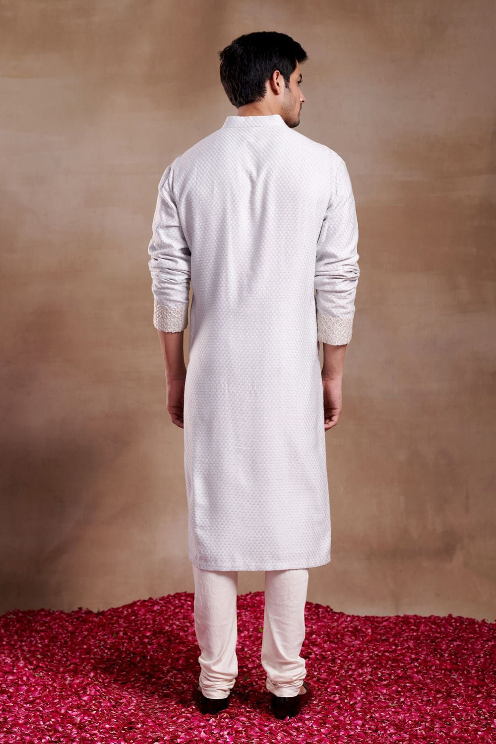 Kuvam Kurta