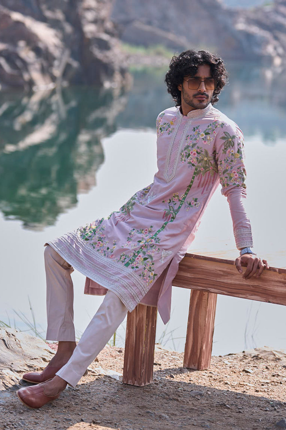 Lilac Royal Palm Tree Creeper Bird Multithread Kurta Set