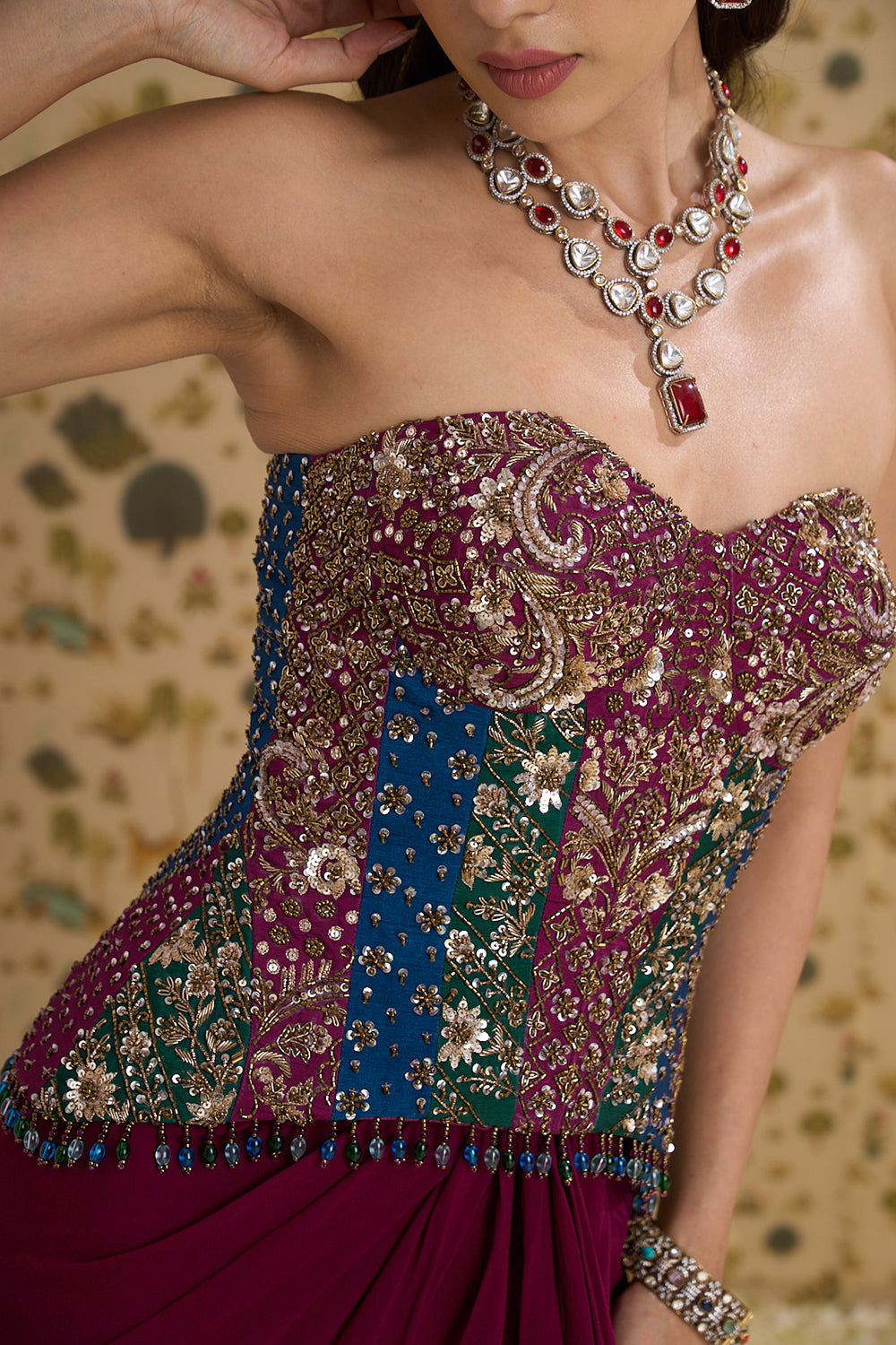 Manjari Cape Set