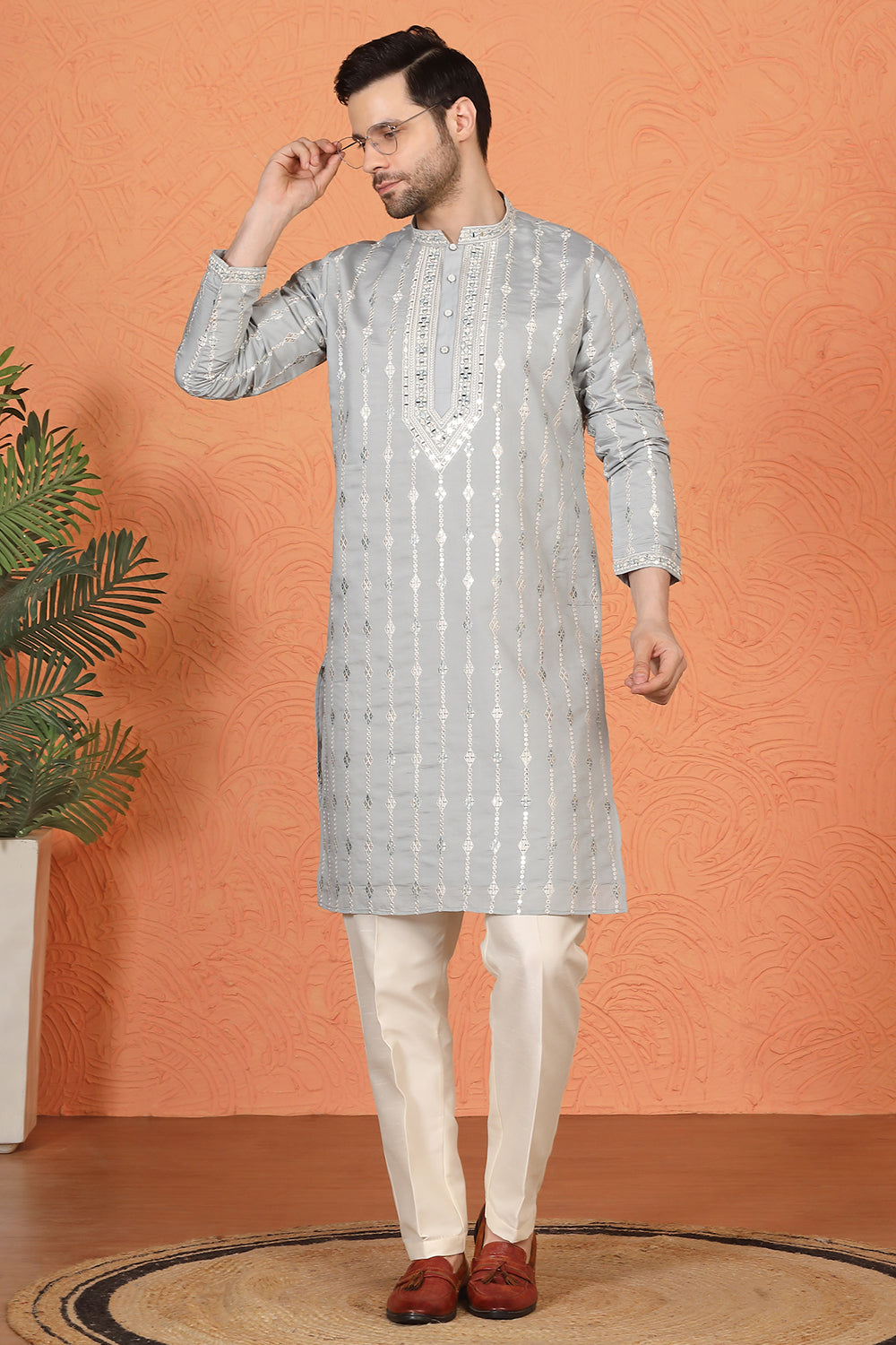 Mayuresh Mirror  Embroidered Kurta with  Back Elastic Pants