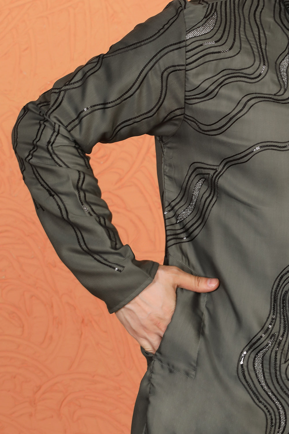 Mehfil-E-Khaas  Embroidered Kurta Set with Back Elastic Pants