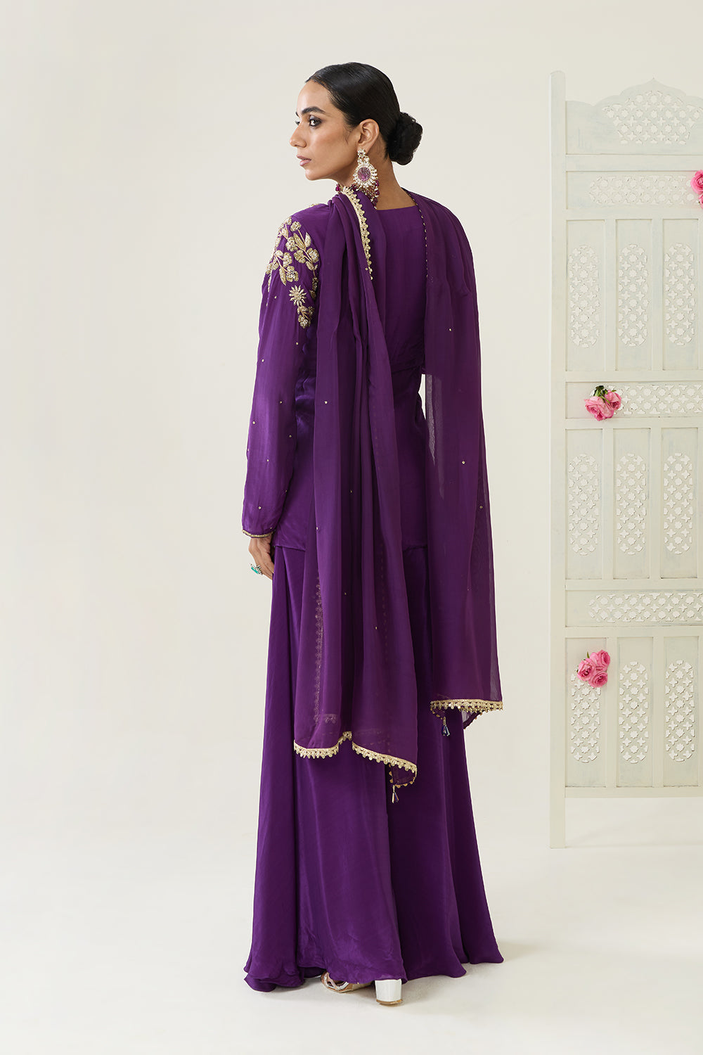 MEHNAZ