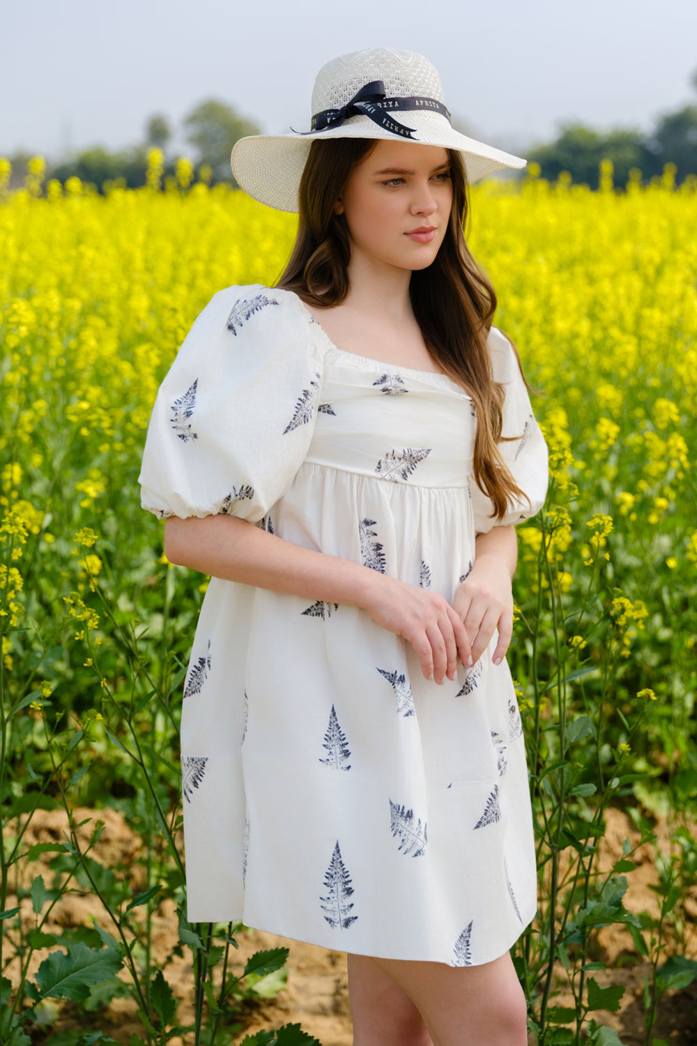 Monochrome Fern Short Bow Dress