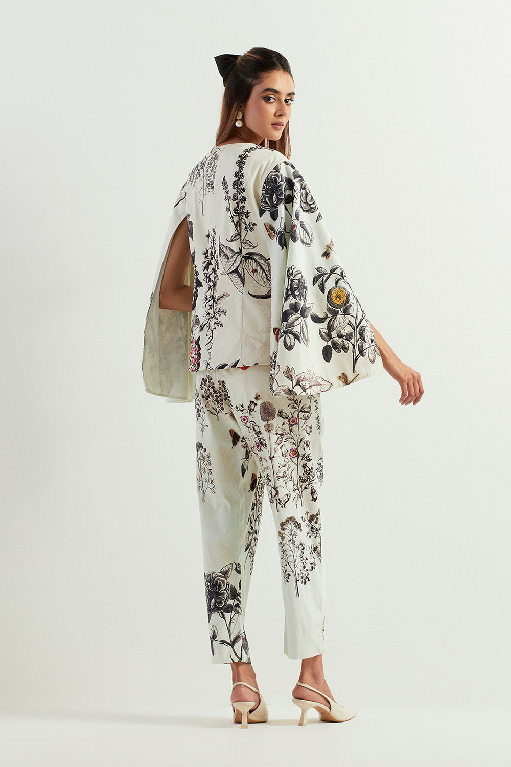 Multi Colour Jacket And Pants