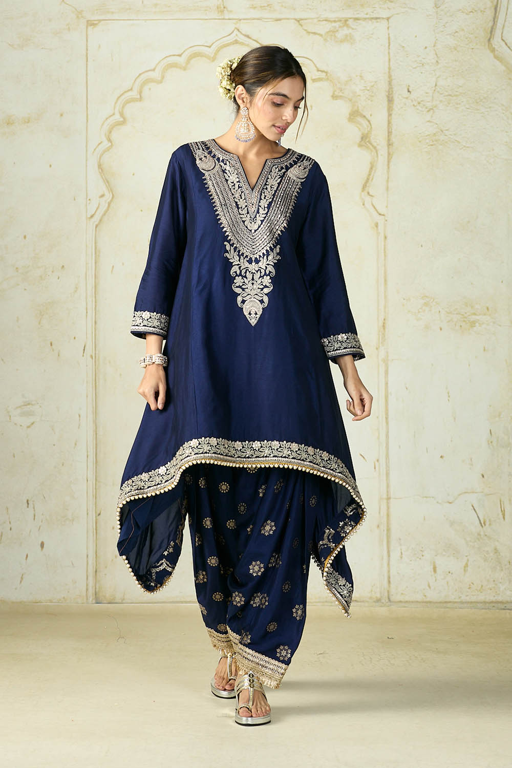 Nadia Farshi Set