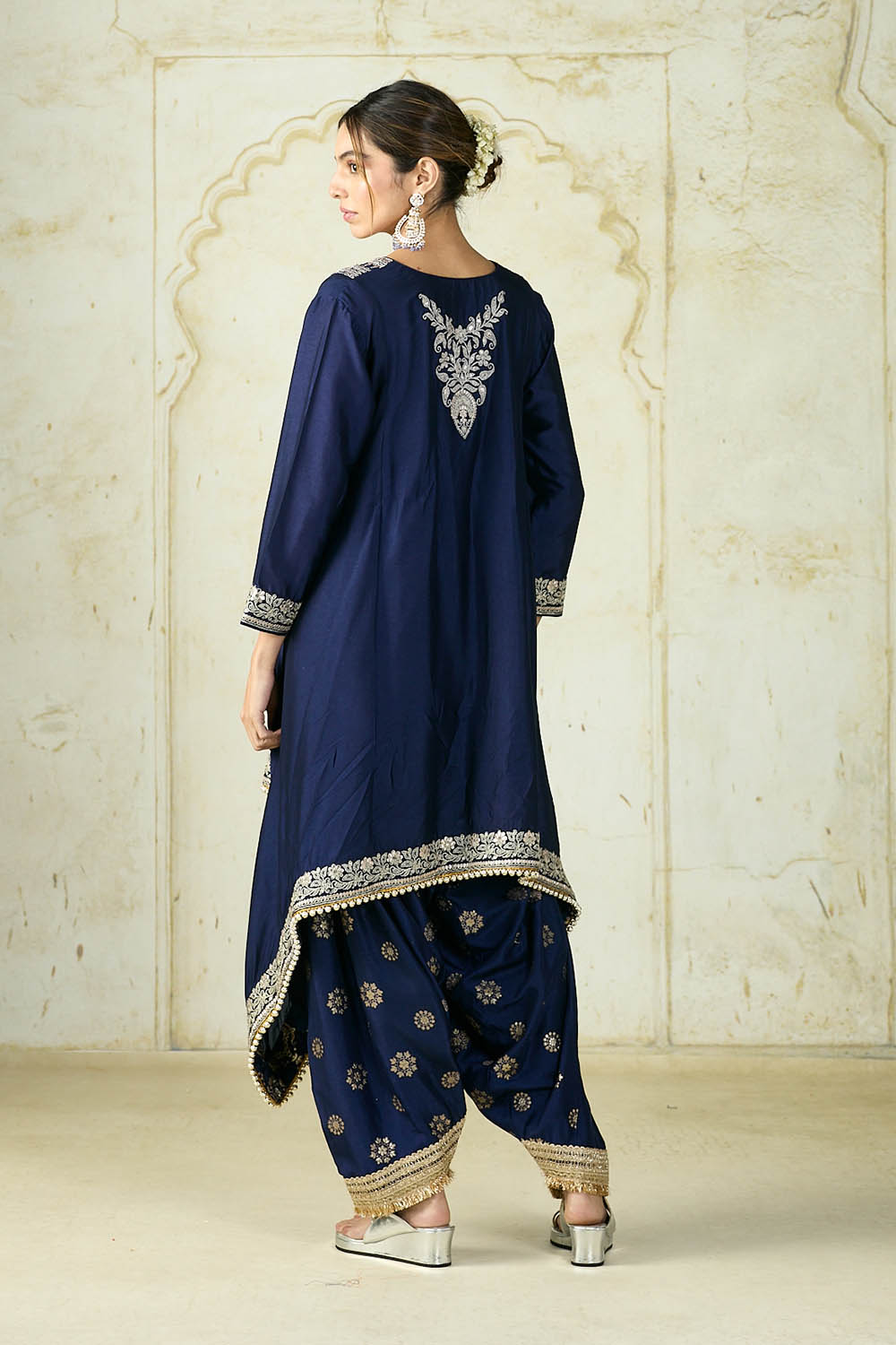 Nadia Farshi Set