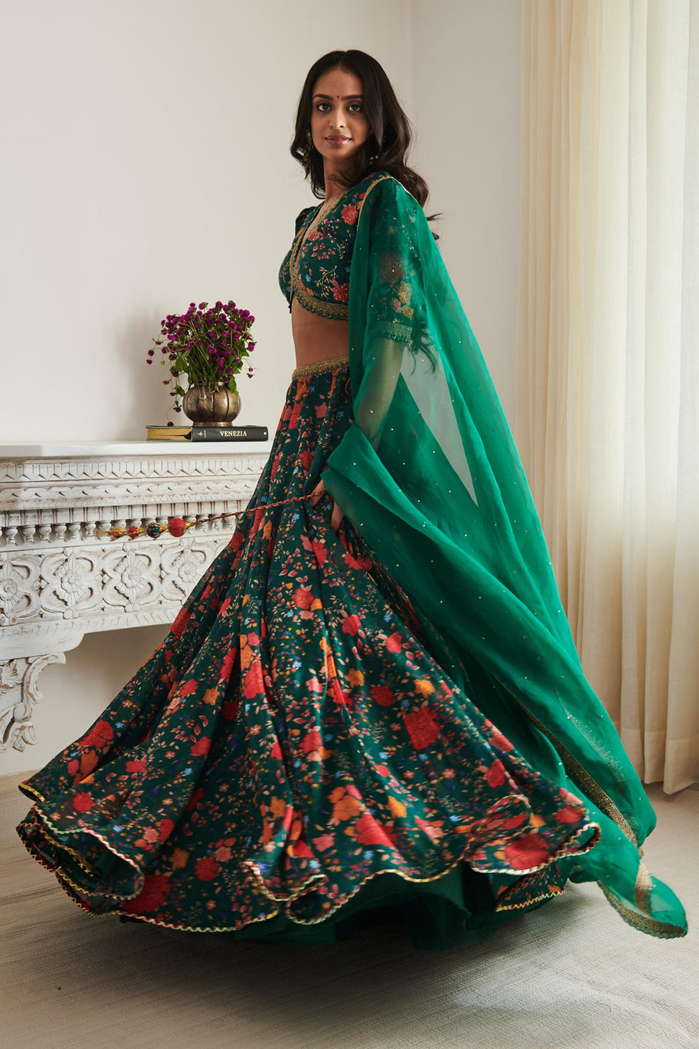 Navyovna Lehenga Set