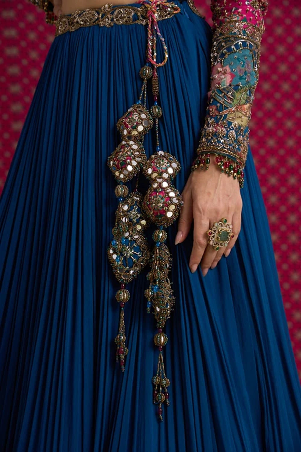 Neelambari Lehenga
