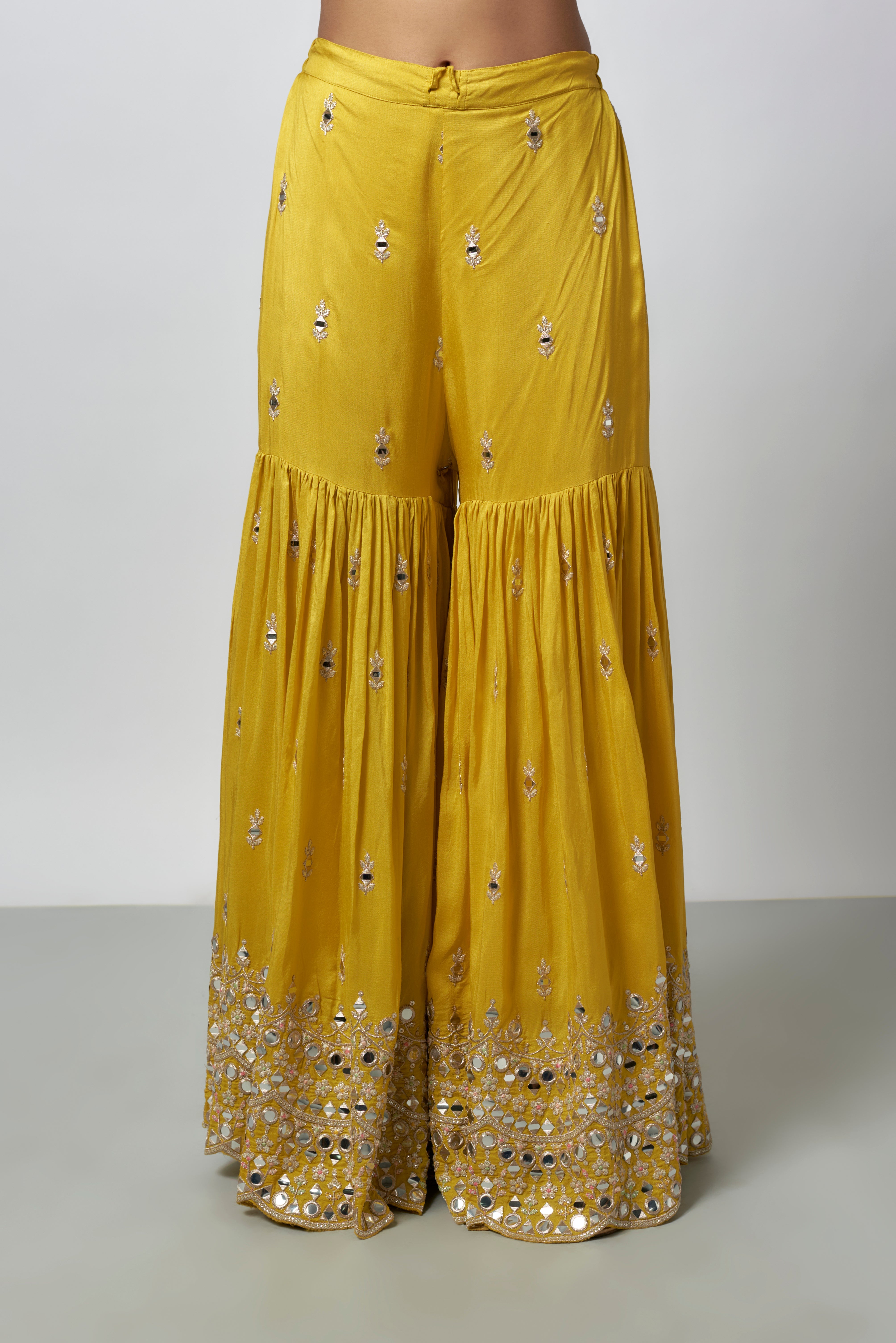 CY Gopi Vaid Jhalak Sharara Set Closeup 2