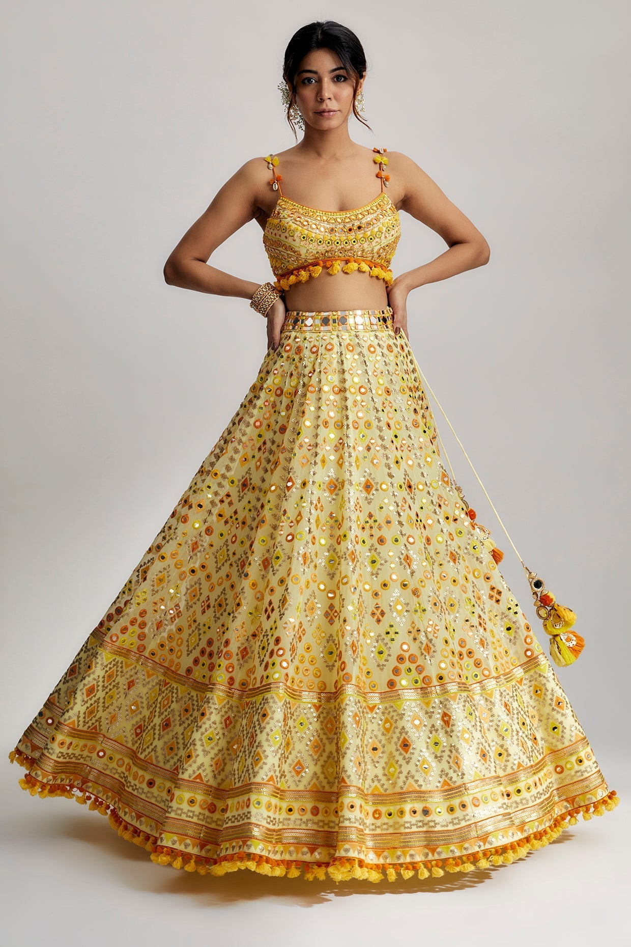 Ashi Lehenga Set  With Cape
