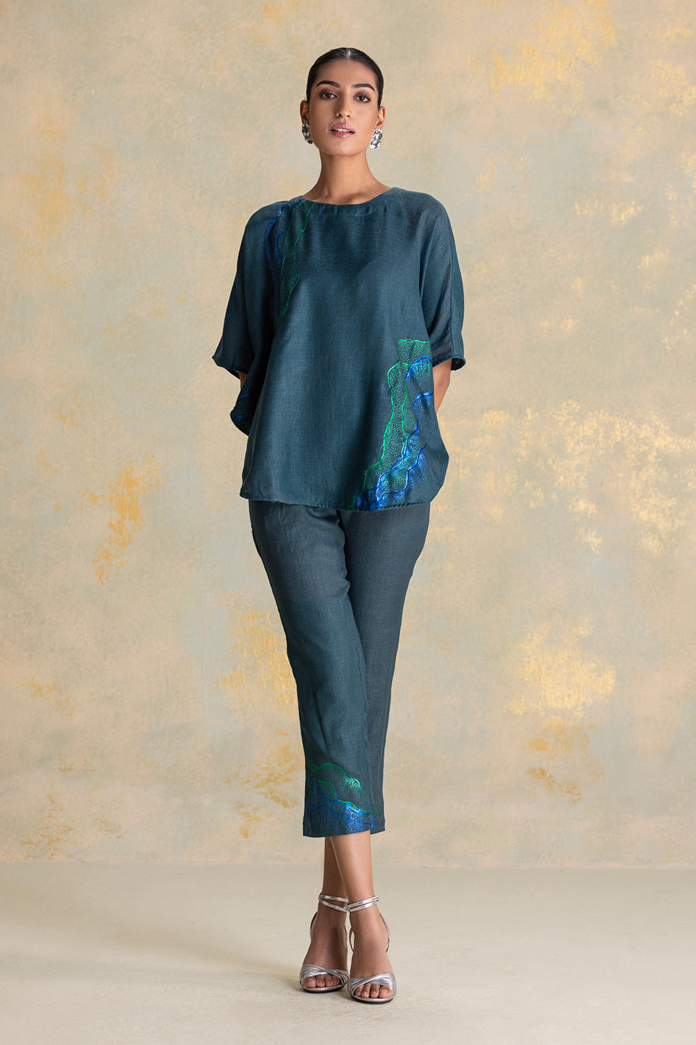 Peacock Veil Croissant Co-ord