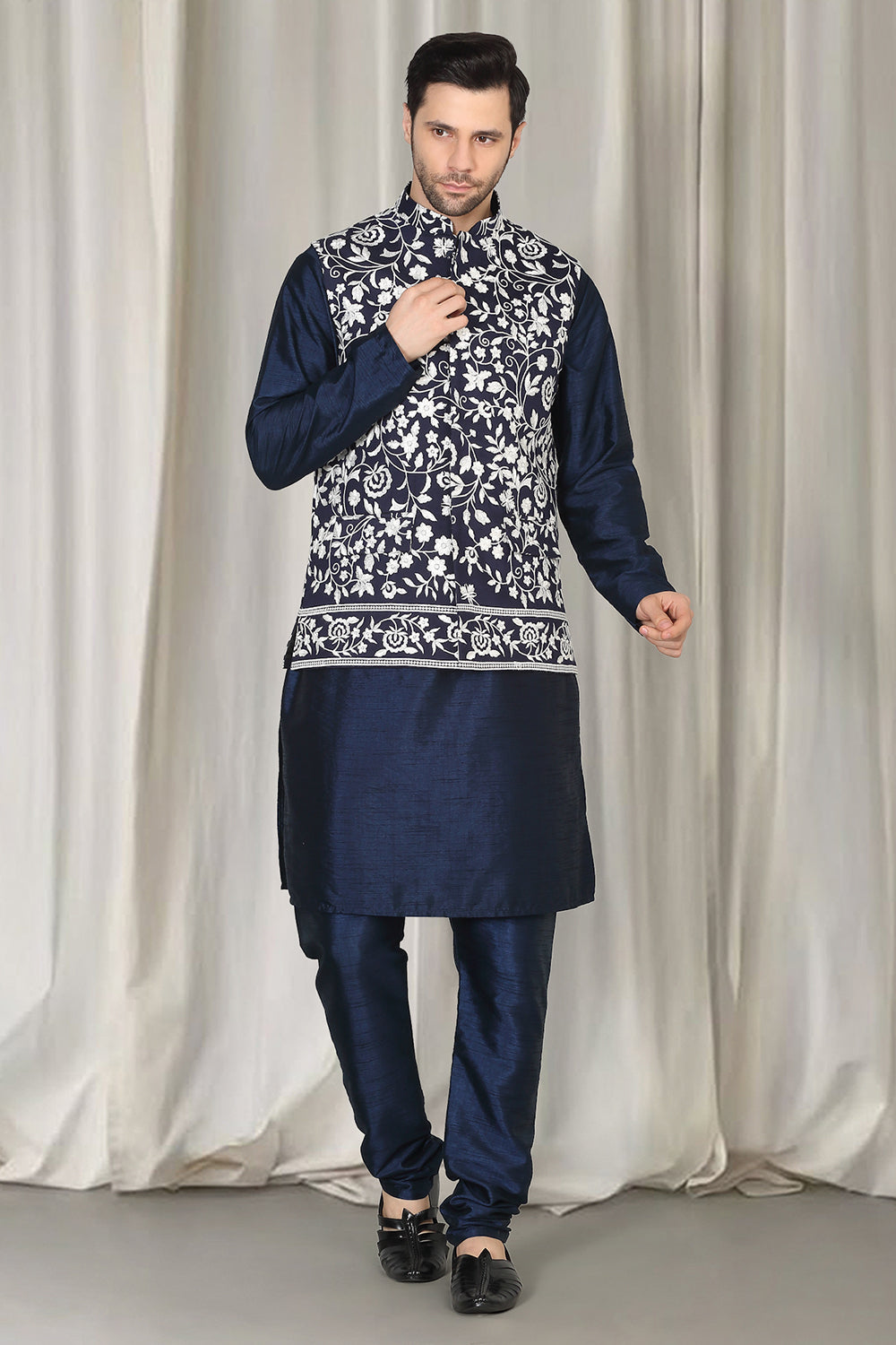 Phool Bahaar Embroidered Bandi With Kurta And  Back Elastic Pants
