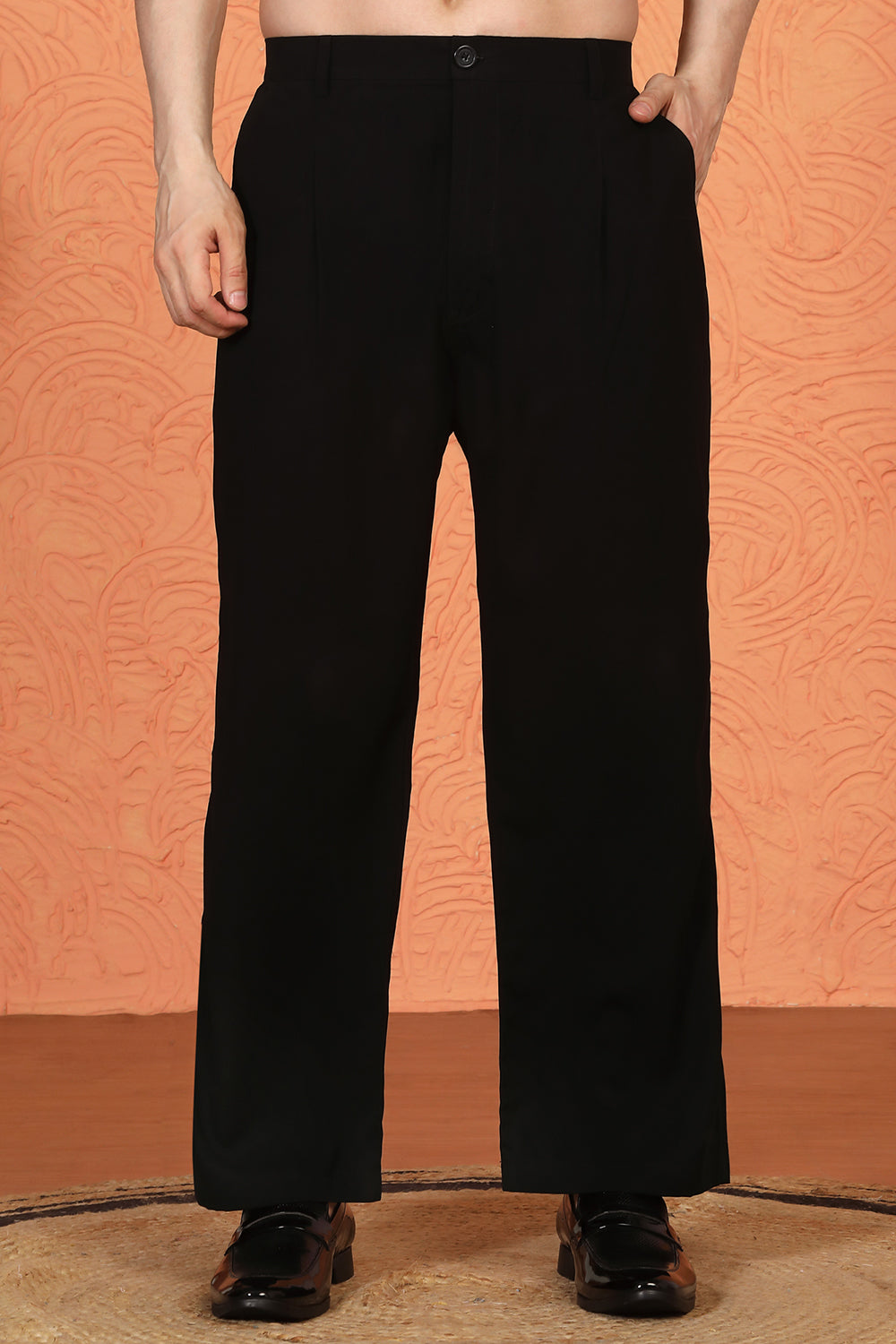 Phool Buta  Patti Embroidered Kurta with Loose Fit Parallel Matching  Pants