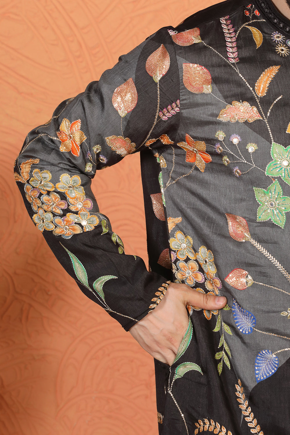 Phool Utsav  Printed  Embroidered Kurta with Loose Fit Parallel  Pants