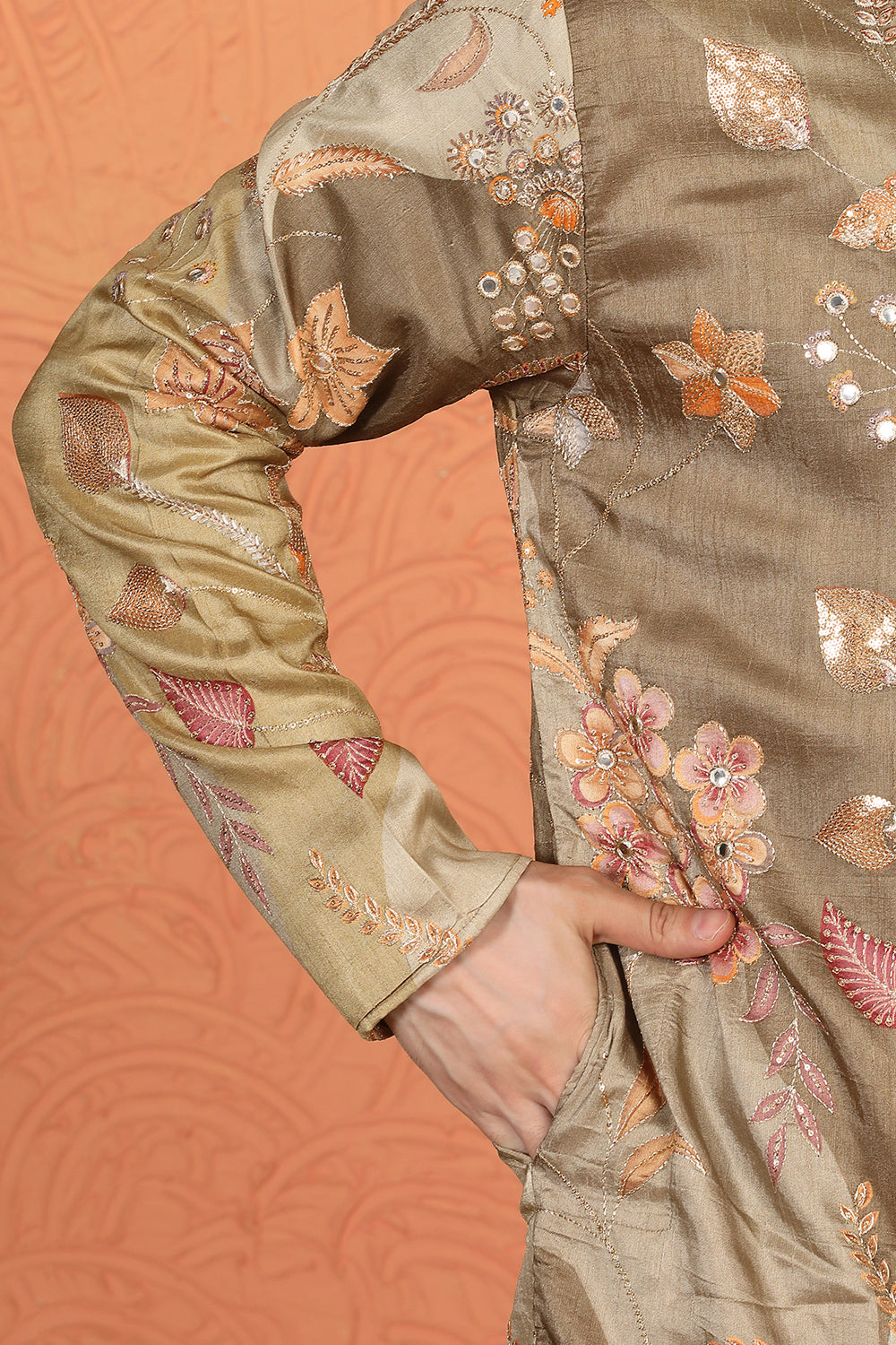 Phool Utsav  Printed  Embroidered Kurta with Back Elastic Pants