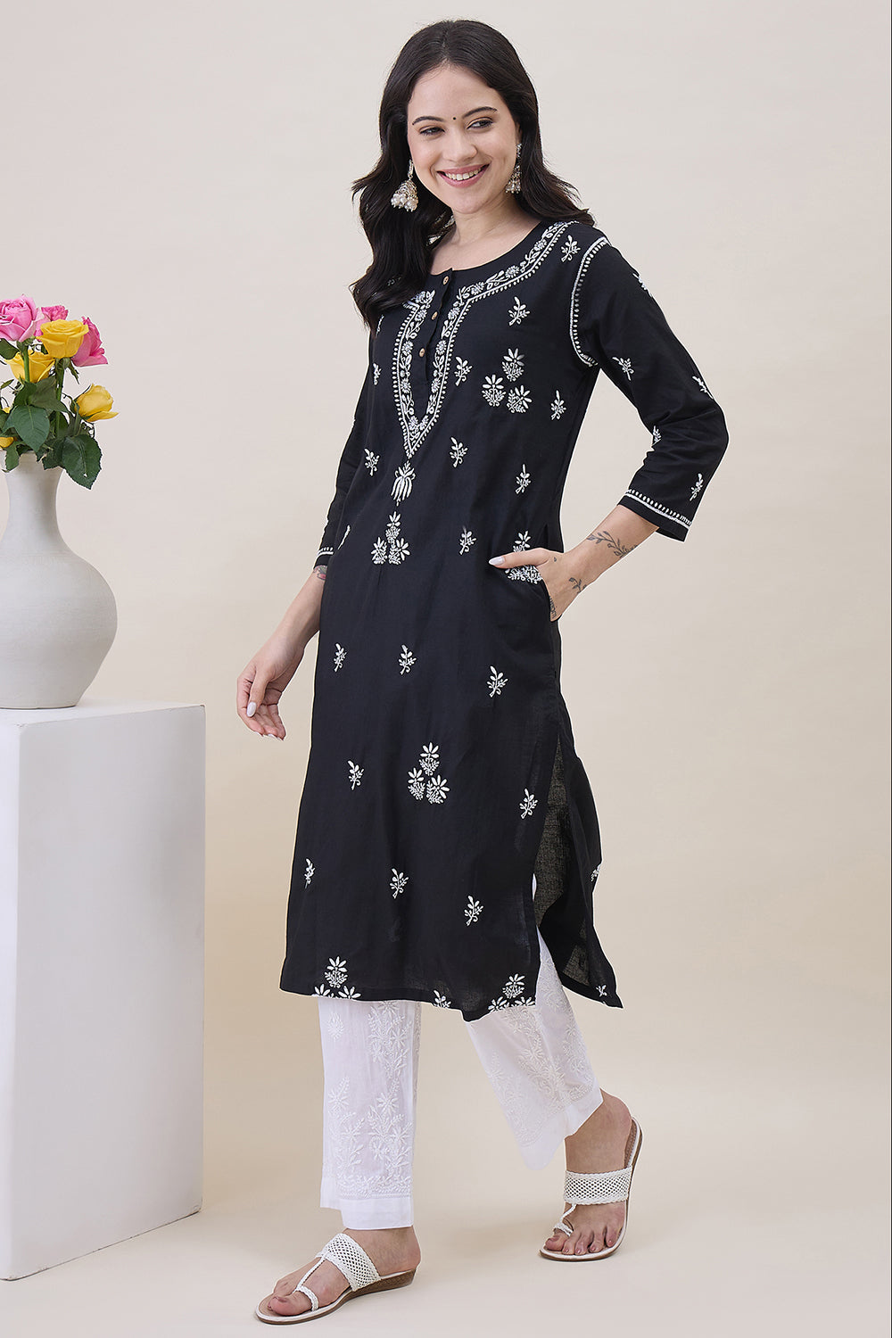 Black Cotton  Round Neck Chikankari Kurta With Side Pockets