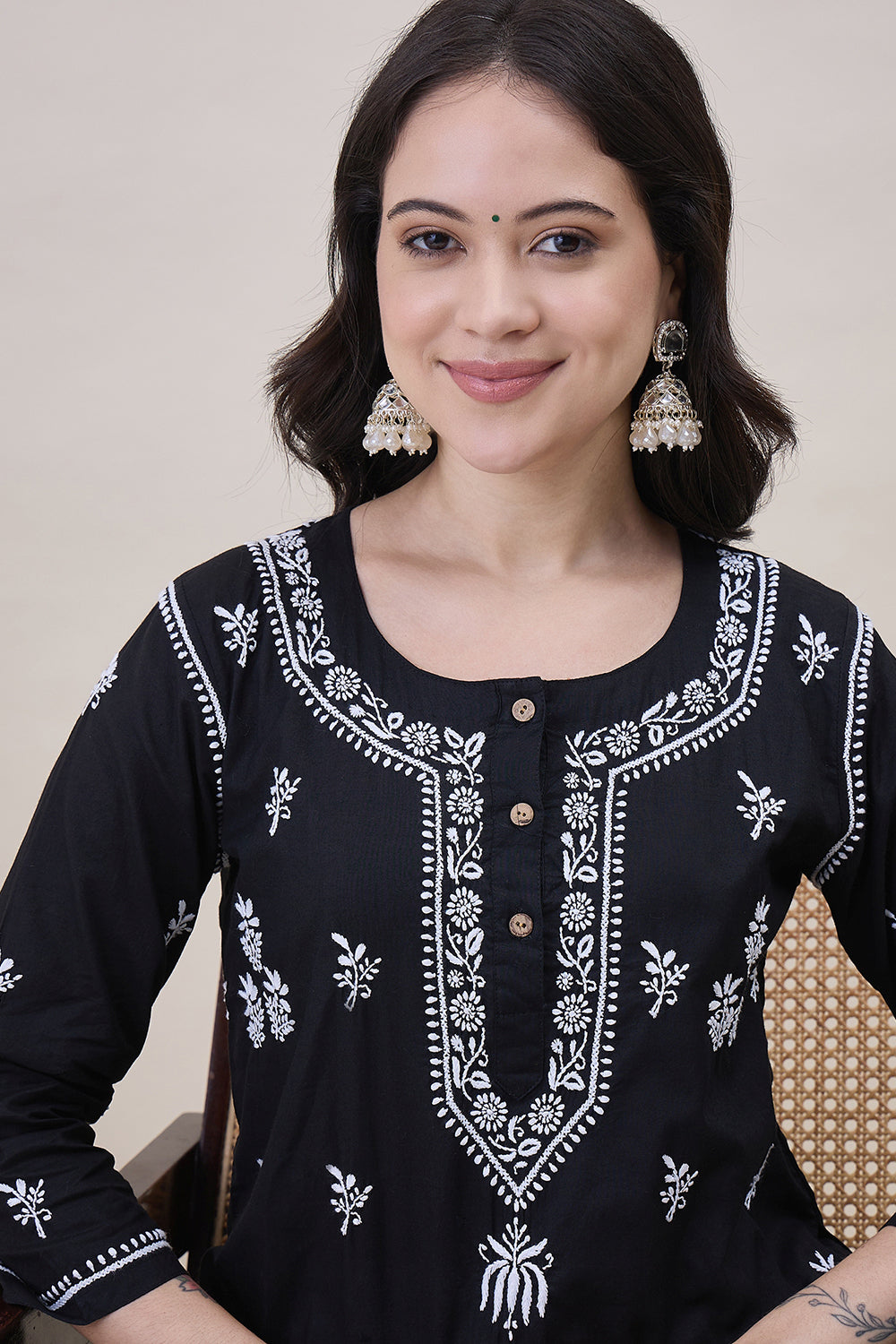 Black Cotton  Round Neck Chikankari Kurta With Side Pockets