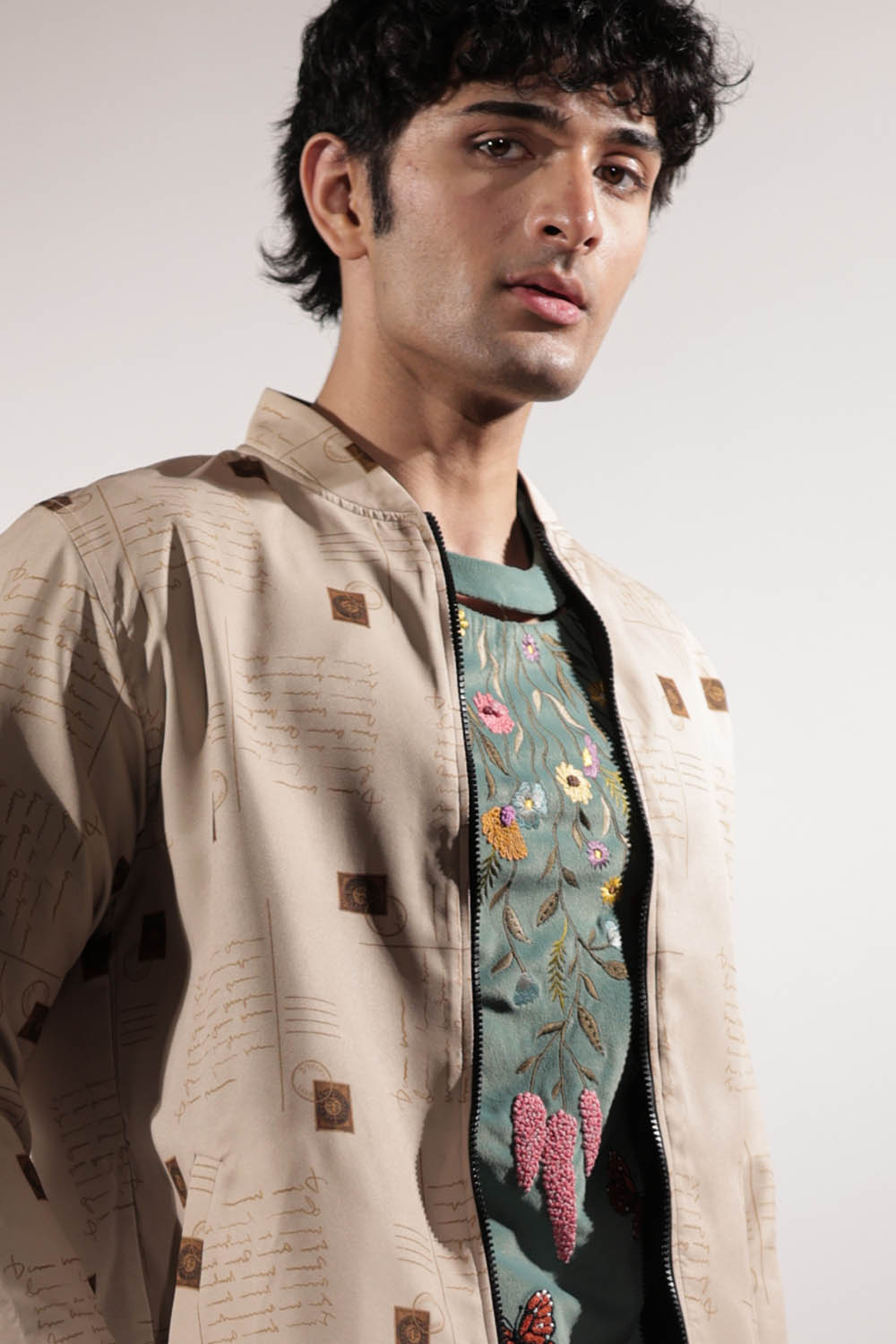 Reversible crepe jacket with dual postcard prints