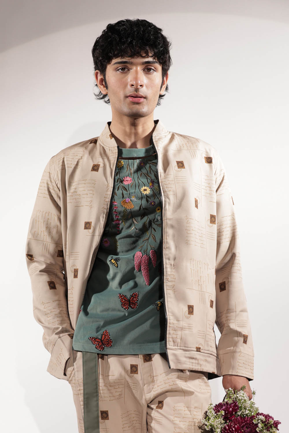 Reversible crepe jacket with dual postcard prints