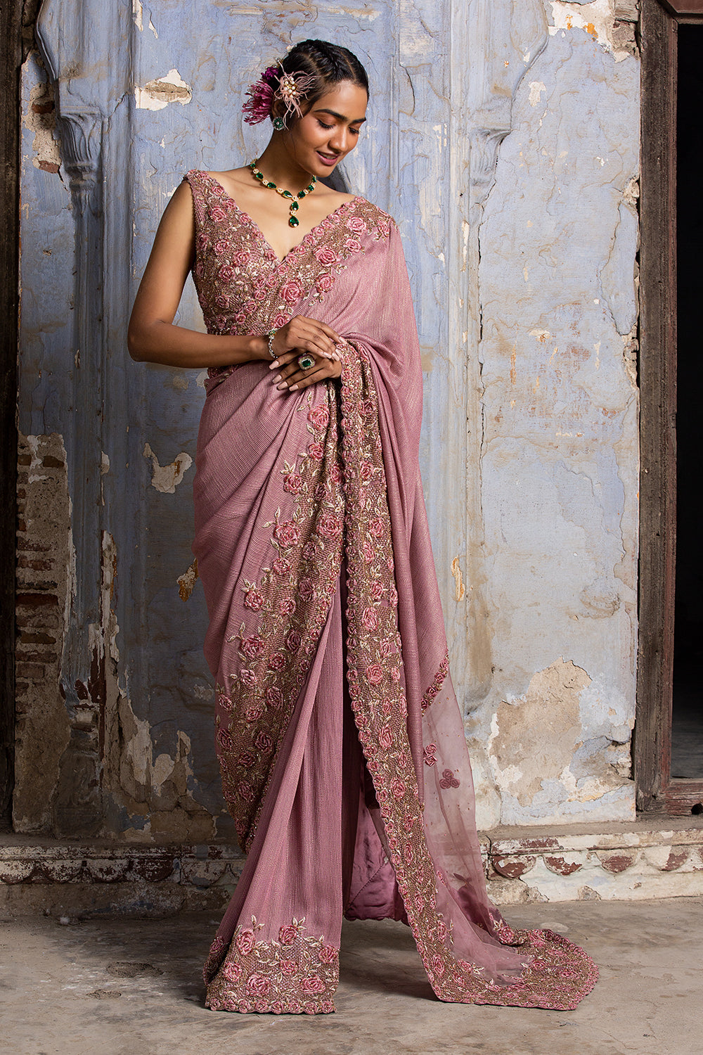 Rose 3D Work Saree With Belt