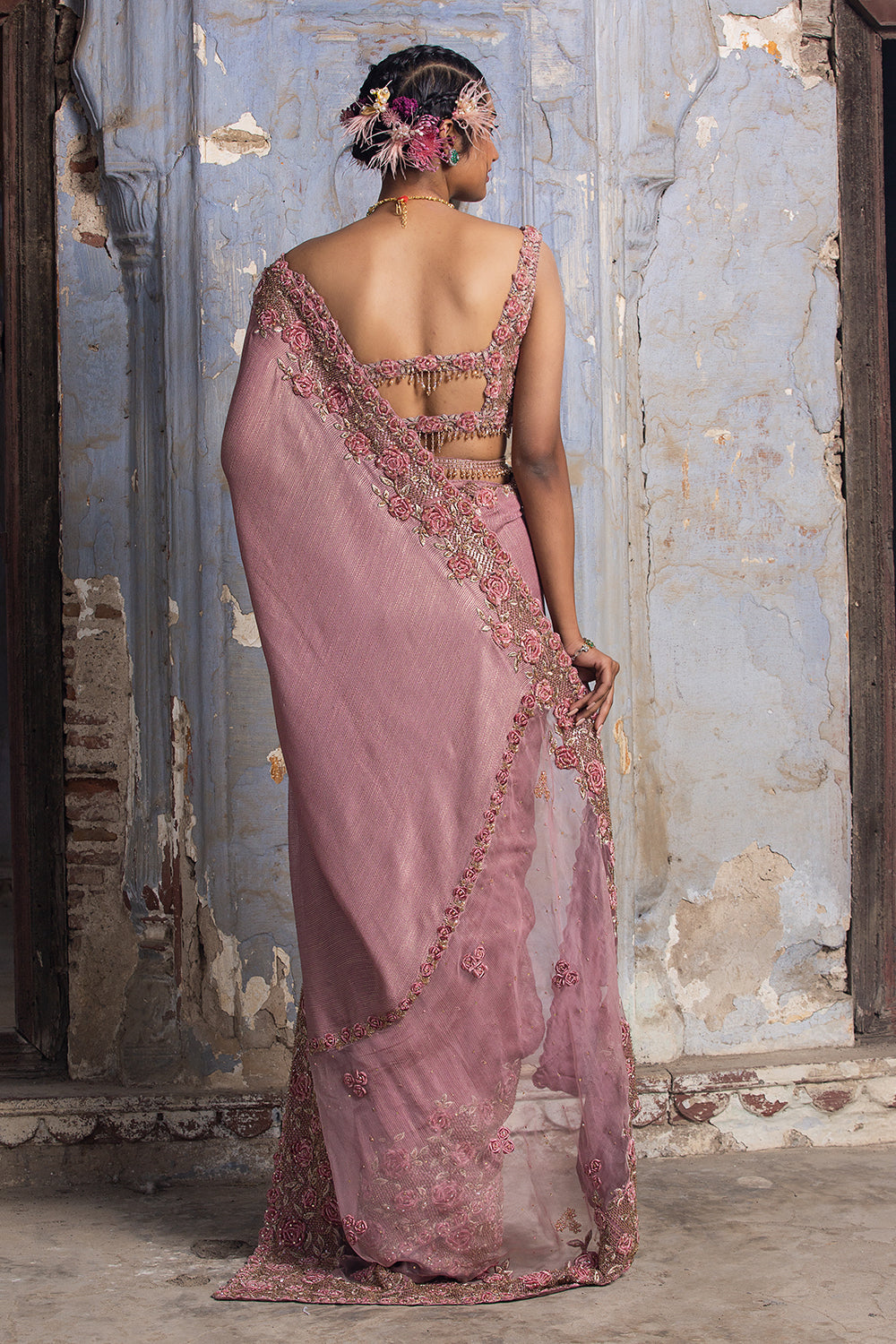 Rose 3D Work Saree With Belt