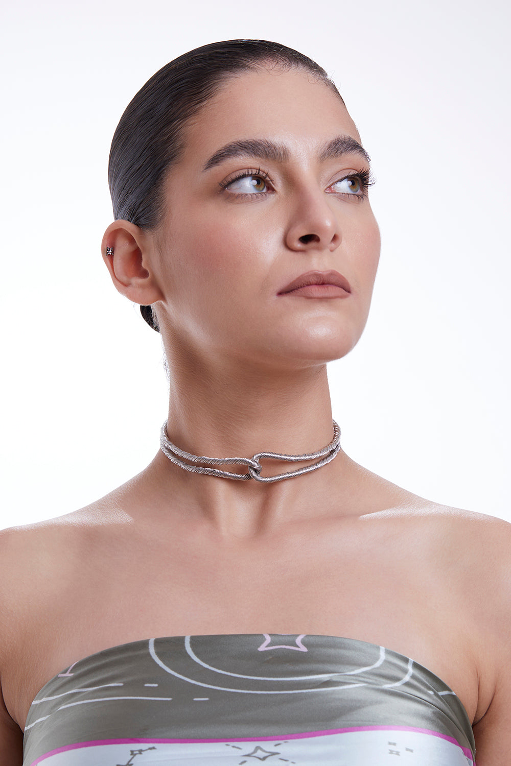 Silver Threaded Interlocked Choker