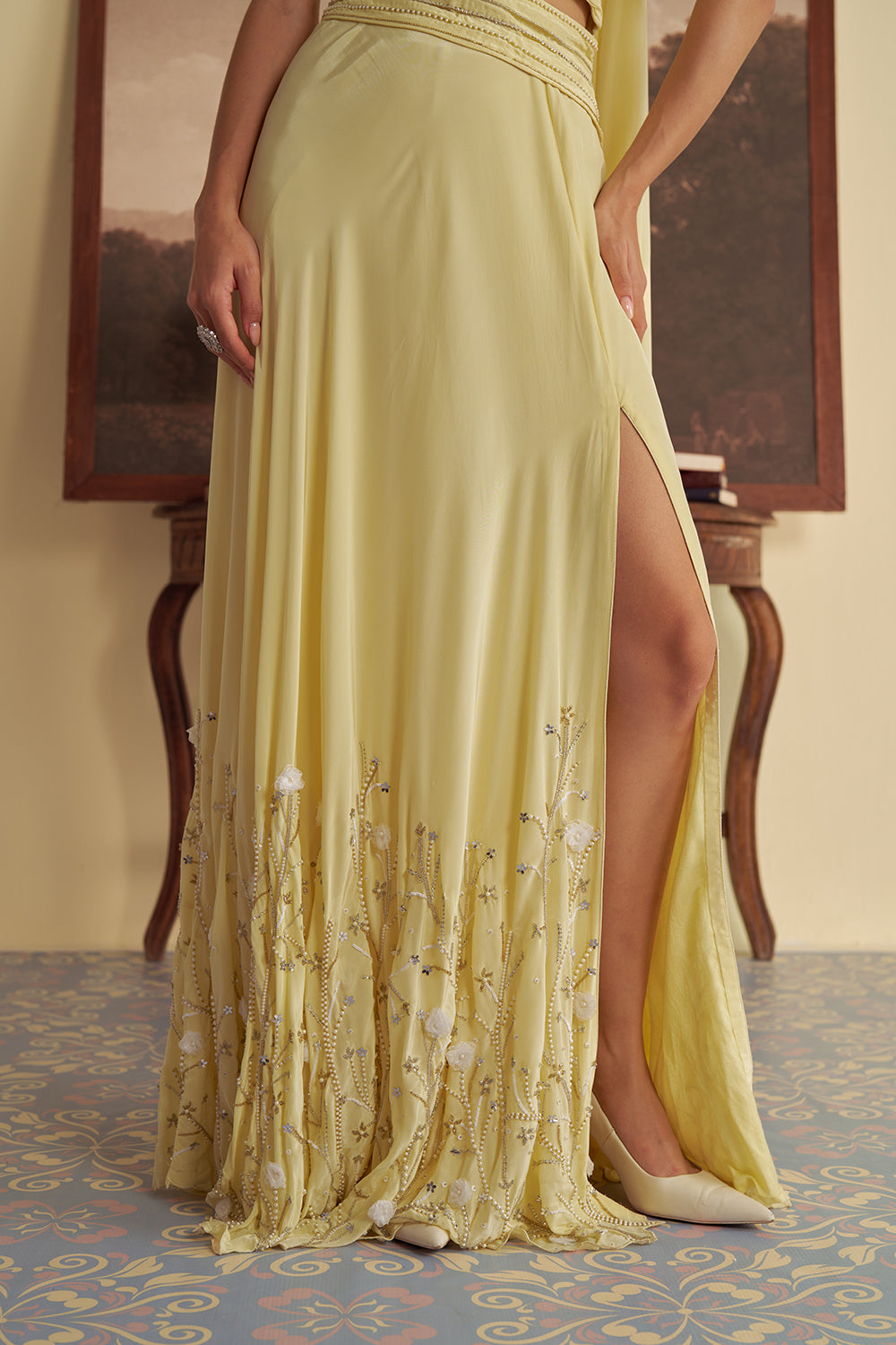 Sunlit slit skirt set