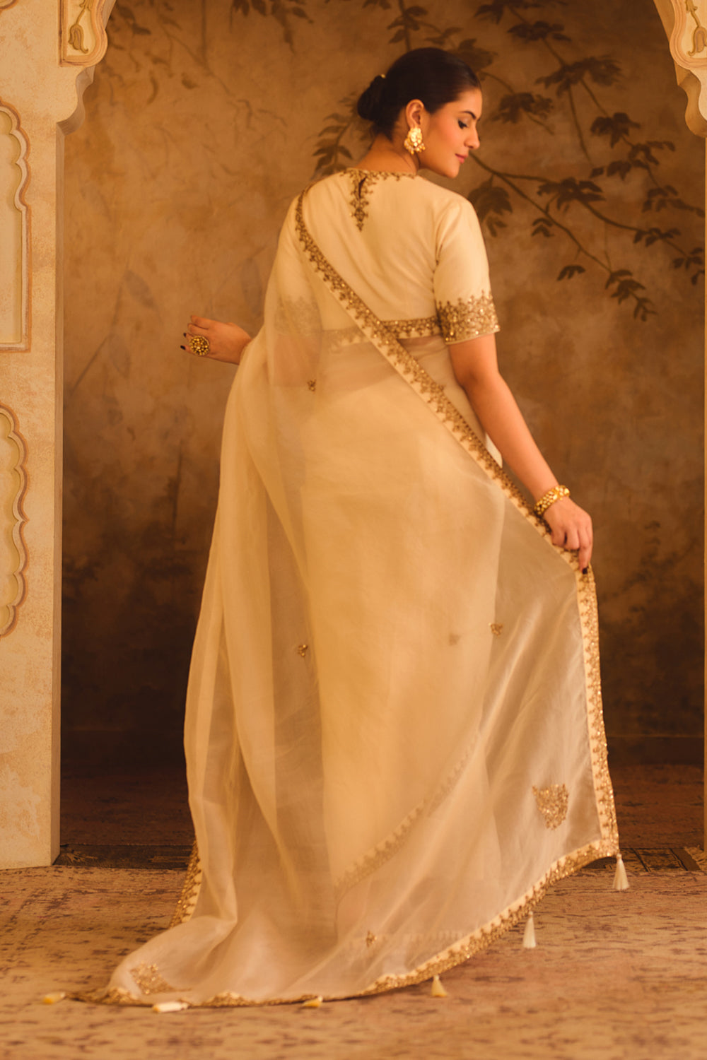 Tajra Off-White Organza Saree With Zero-Neck Blouse