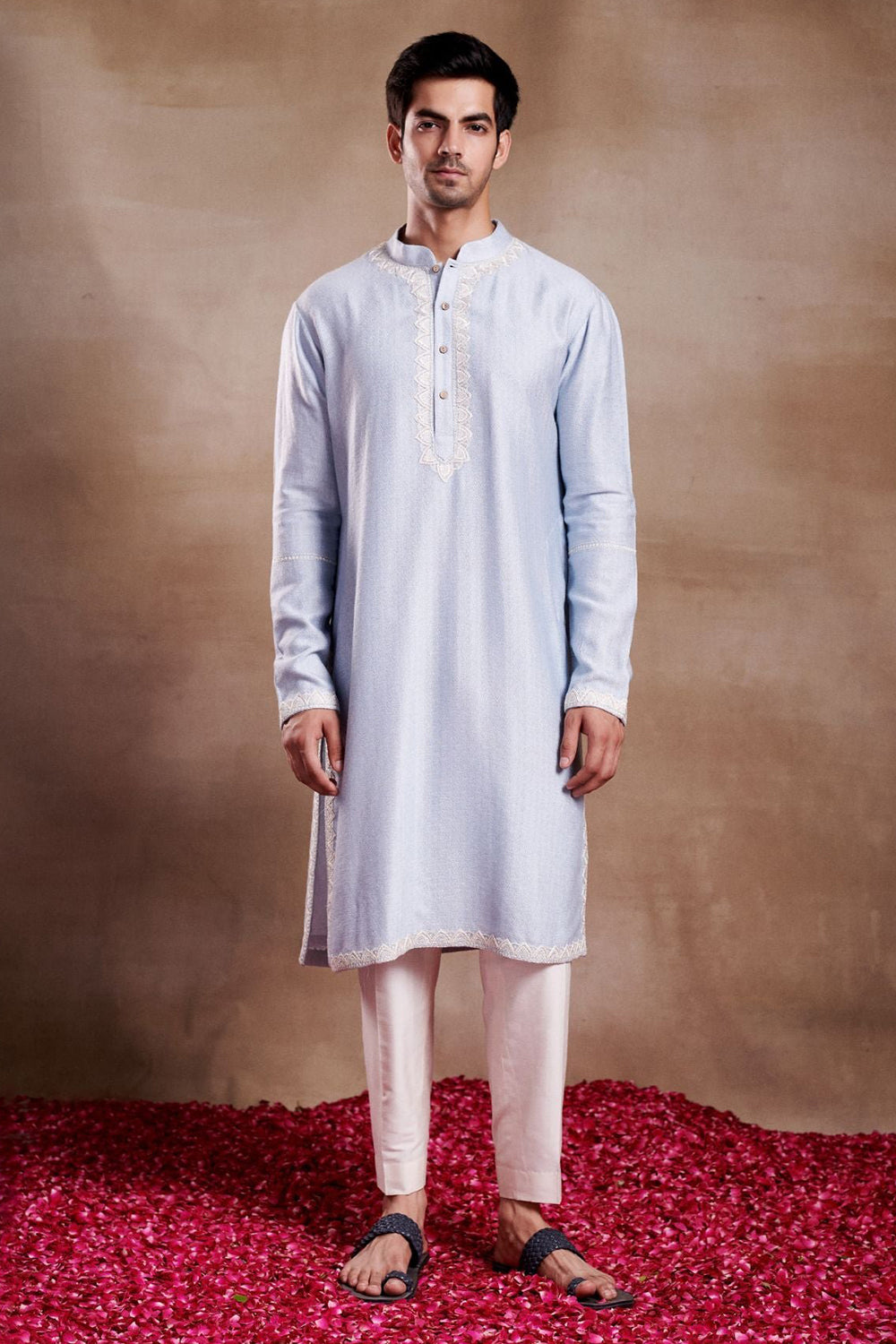 Tavish Kurta