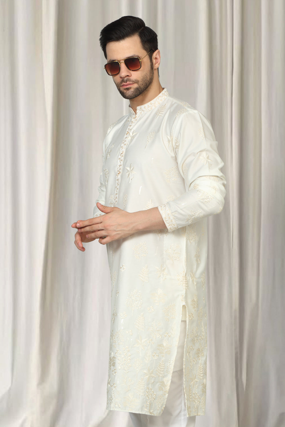 Upwan  Embroidered Kurta Back Elastic Pants