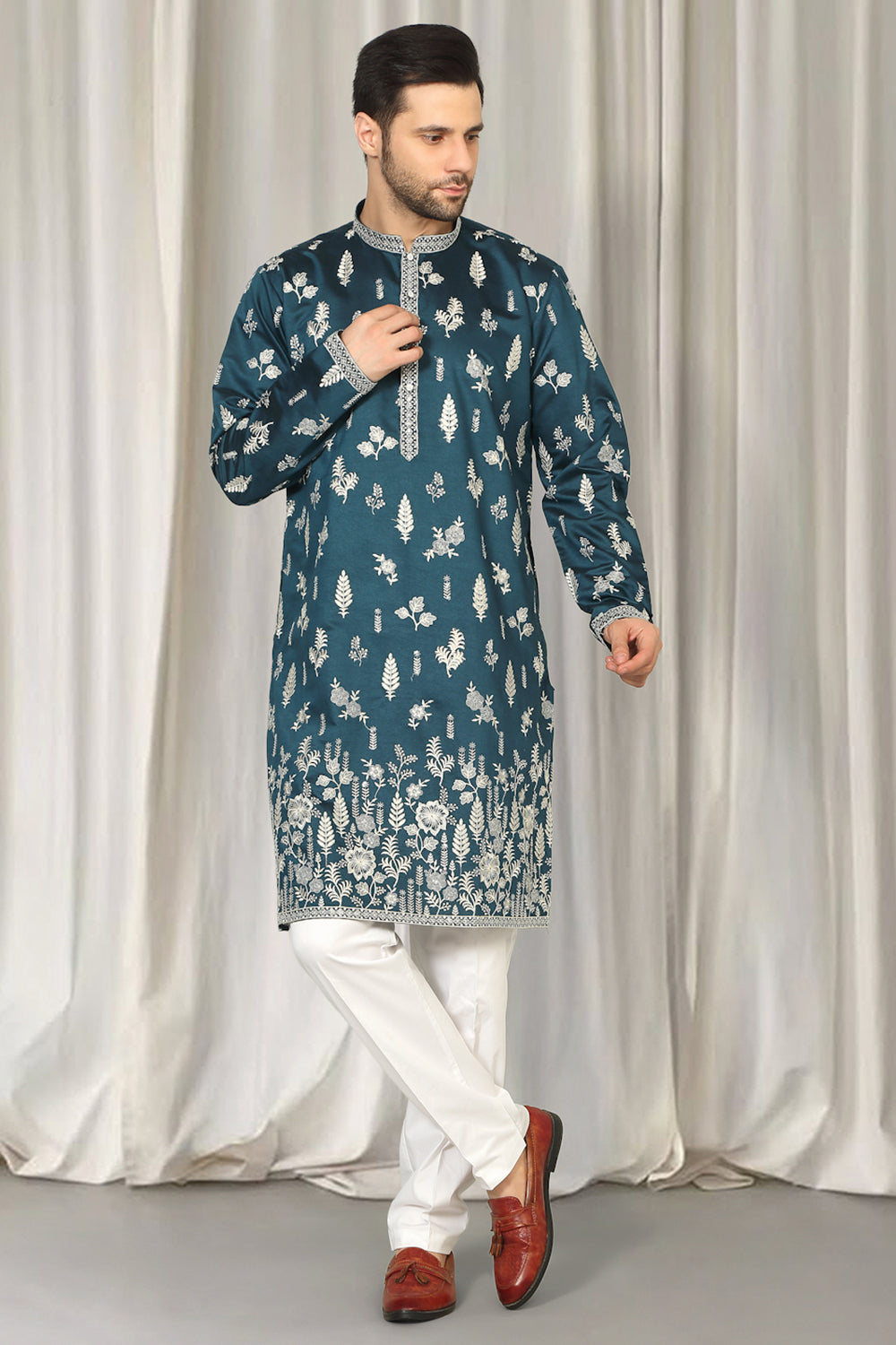 Upwan  Embroidered Kurta Back Elastic Pants