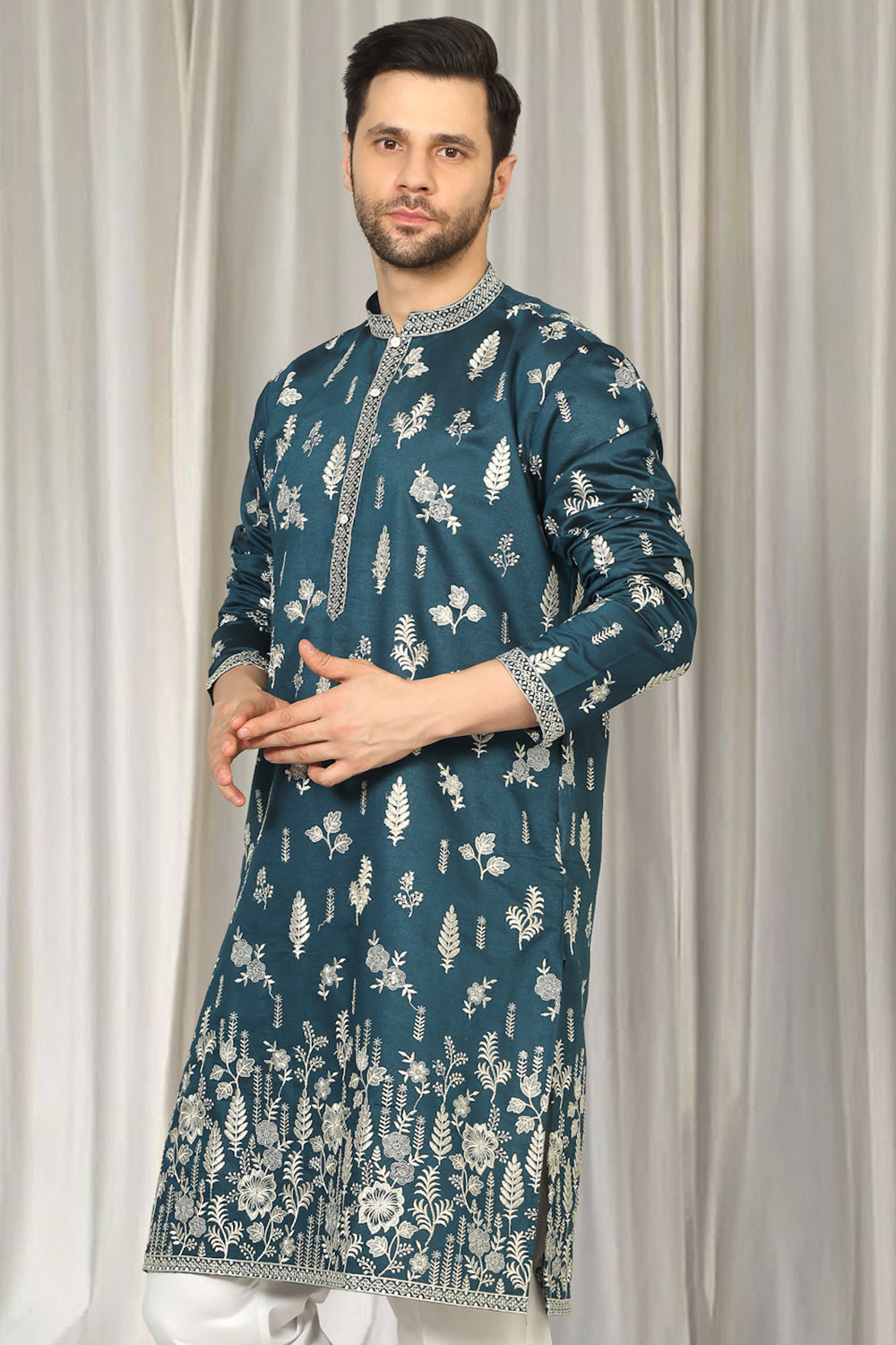 Upwan  Embroidered Kurta Back Elastic Pants