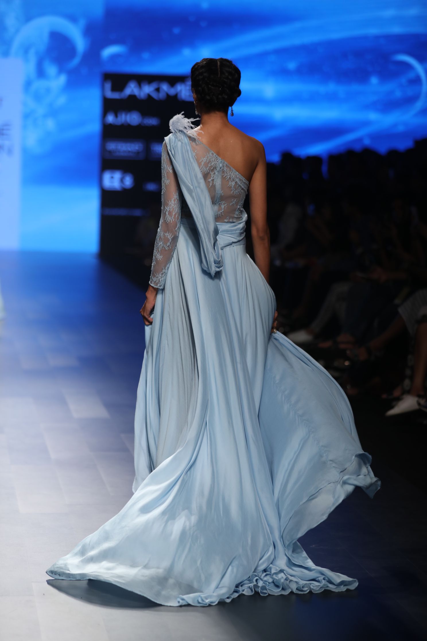 Amit GT - Light blue chiffon saree gown