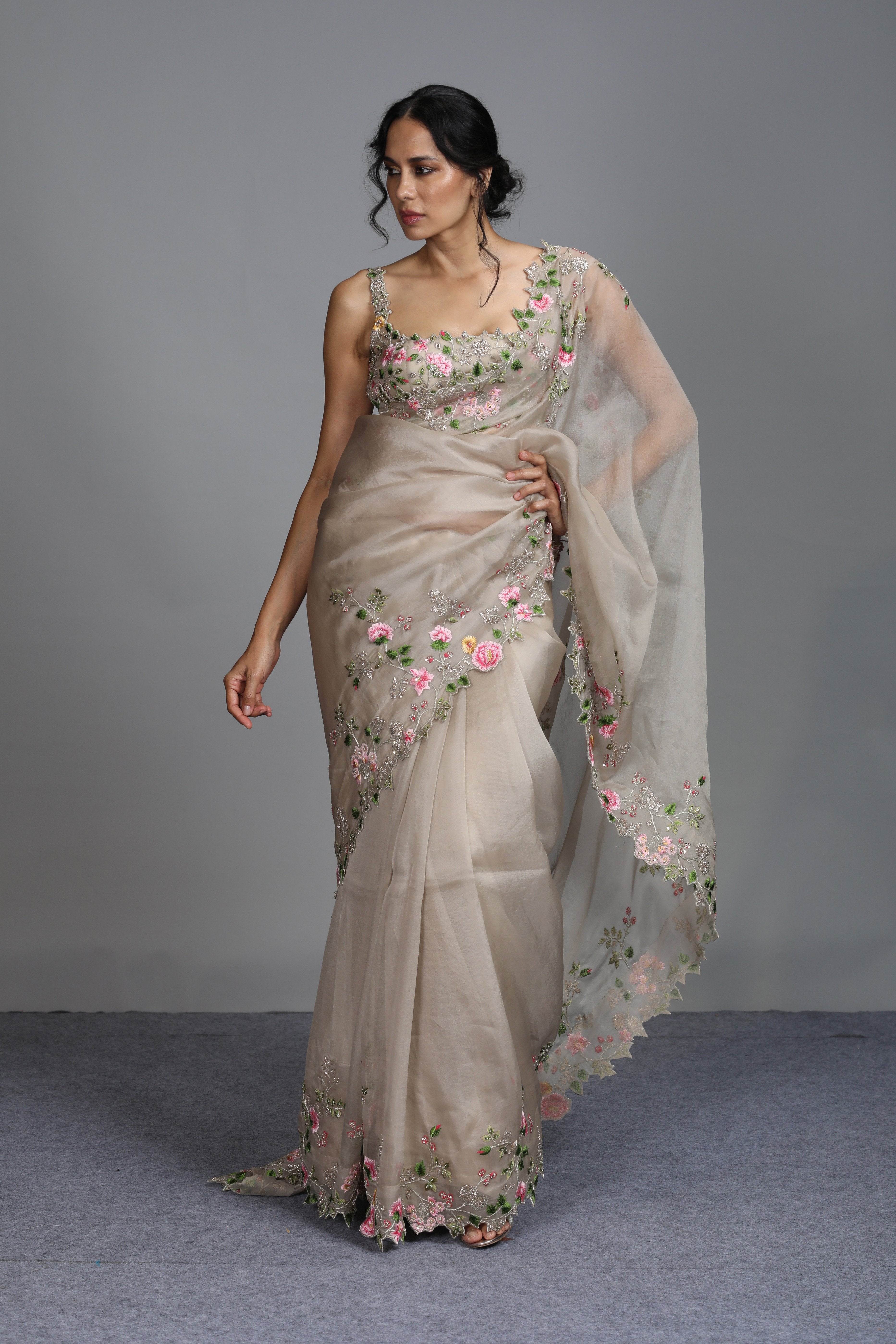 Anushree Reddy - Firdause - Ivory Organza Saree With Sleevless Blouse