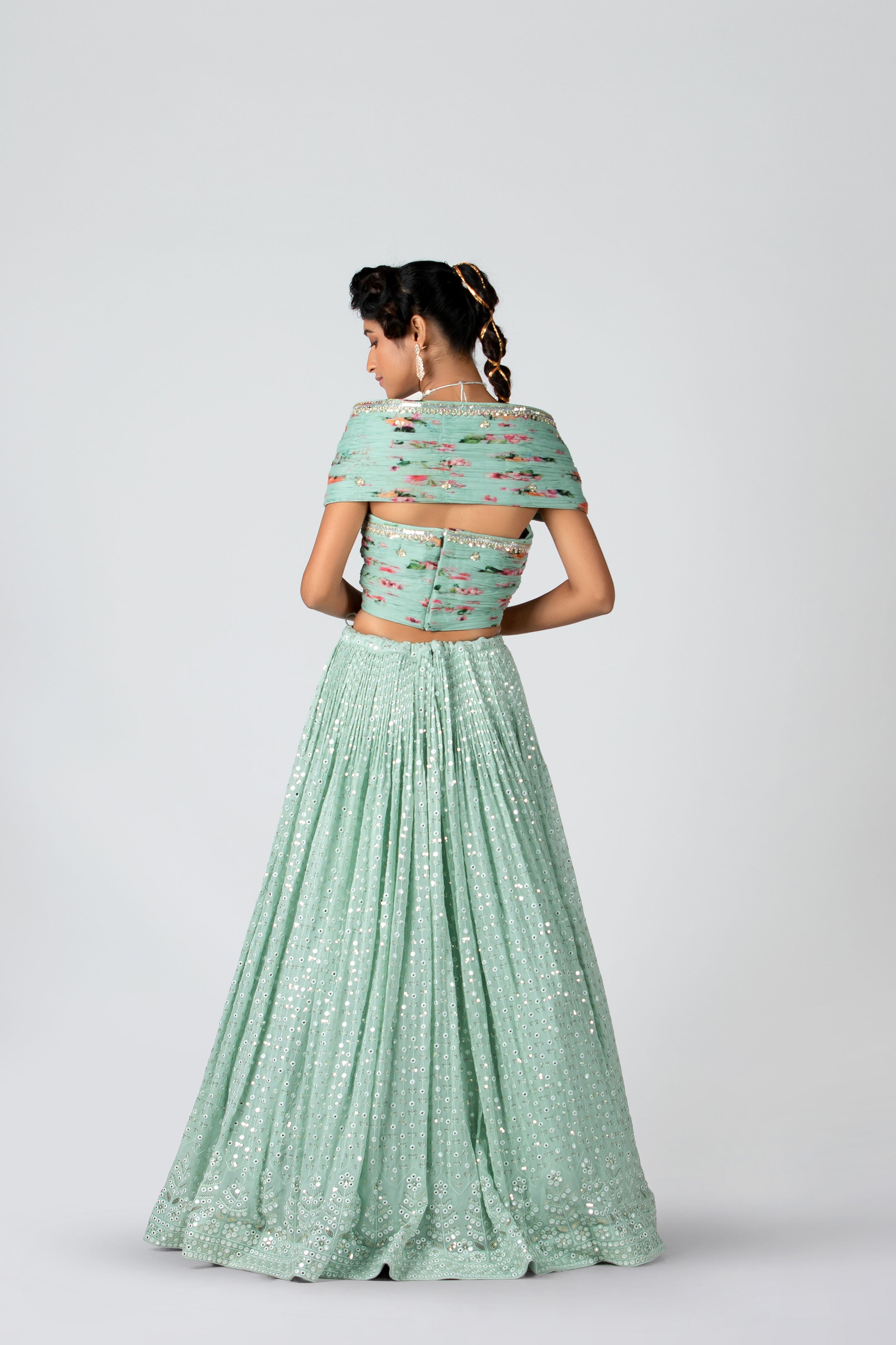 Suruchi Parakh - Sea Green Georgette & Organza Skirt Set