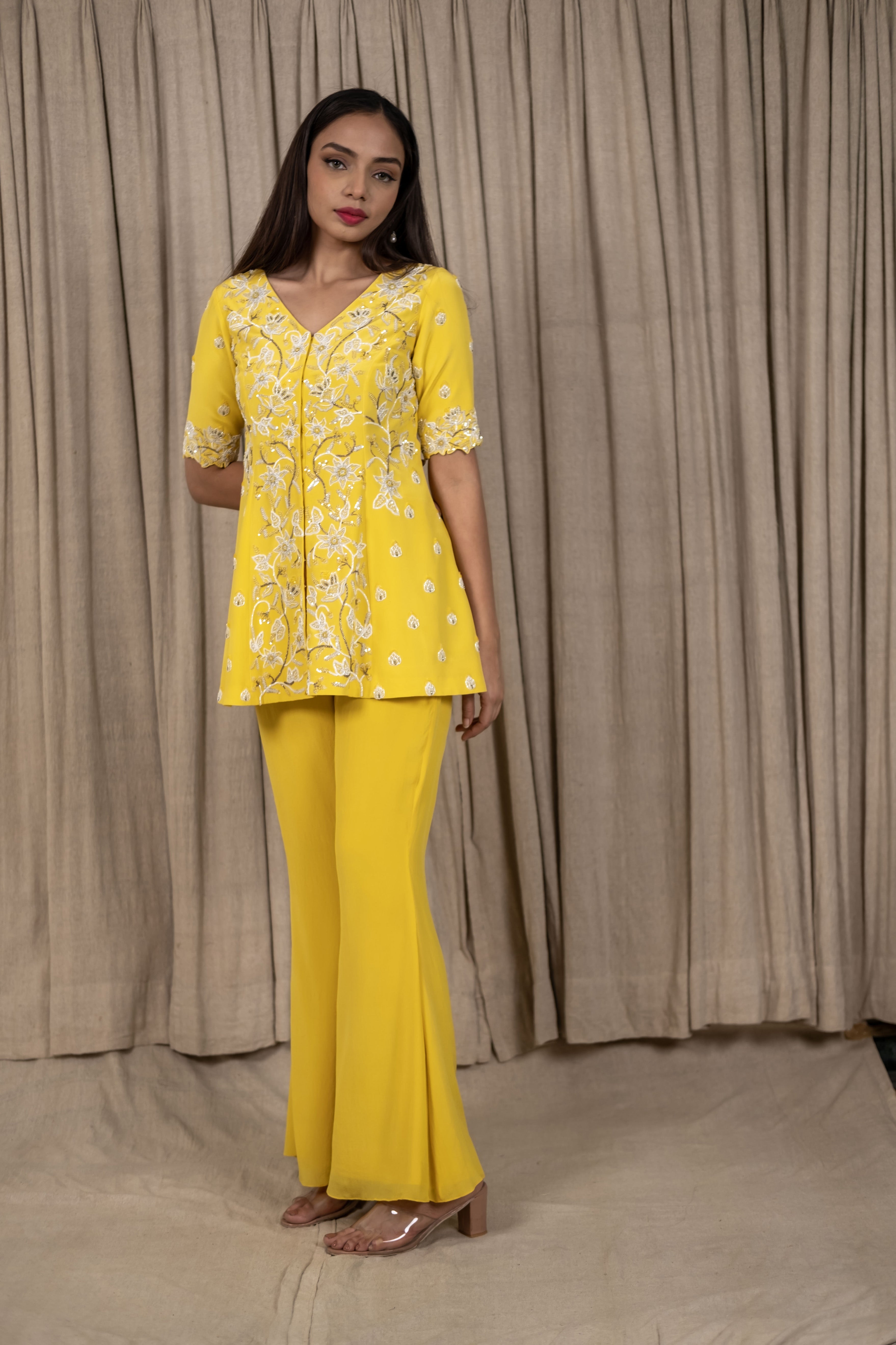 Varsana By Vandana Jaju & Aditi Jaju - Yellow Pure Crepe Silk Bell Bottom Pant Set