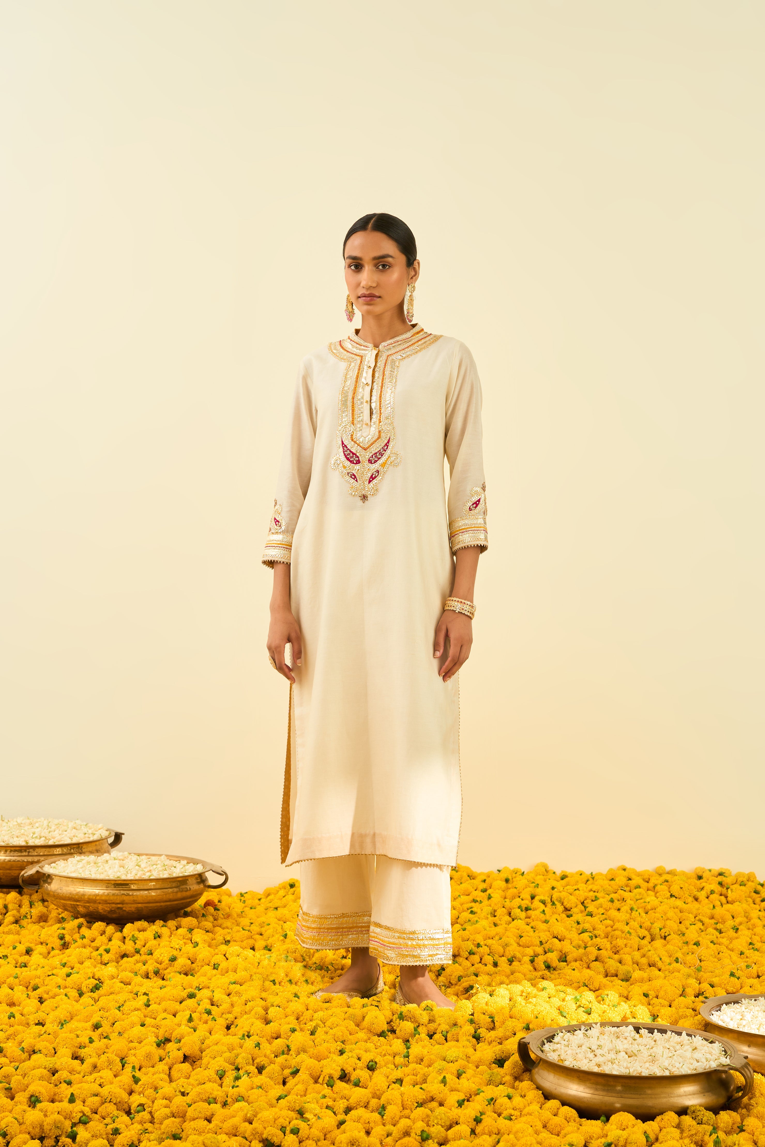 Sheetal Batra - Arisah - Daisy Ivory Embroidered Kurta Set