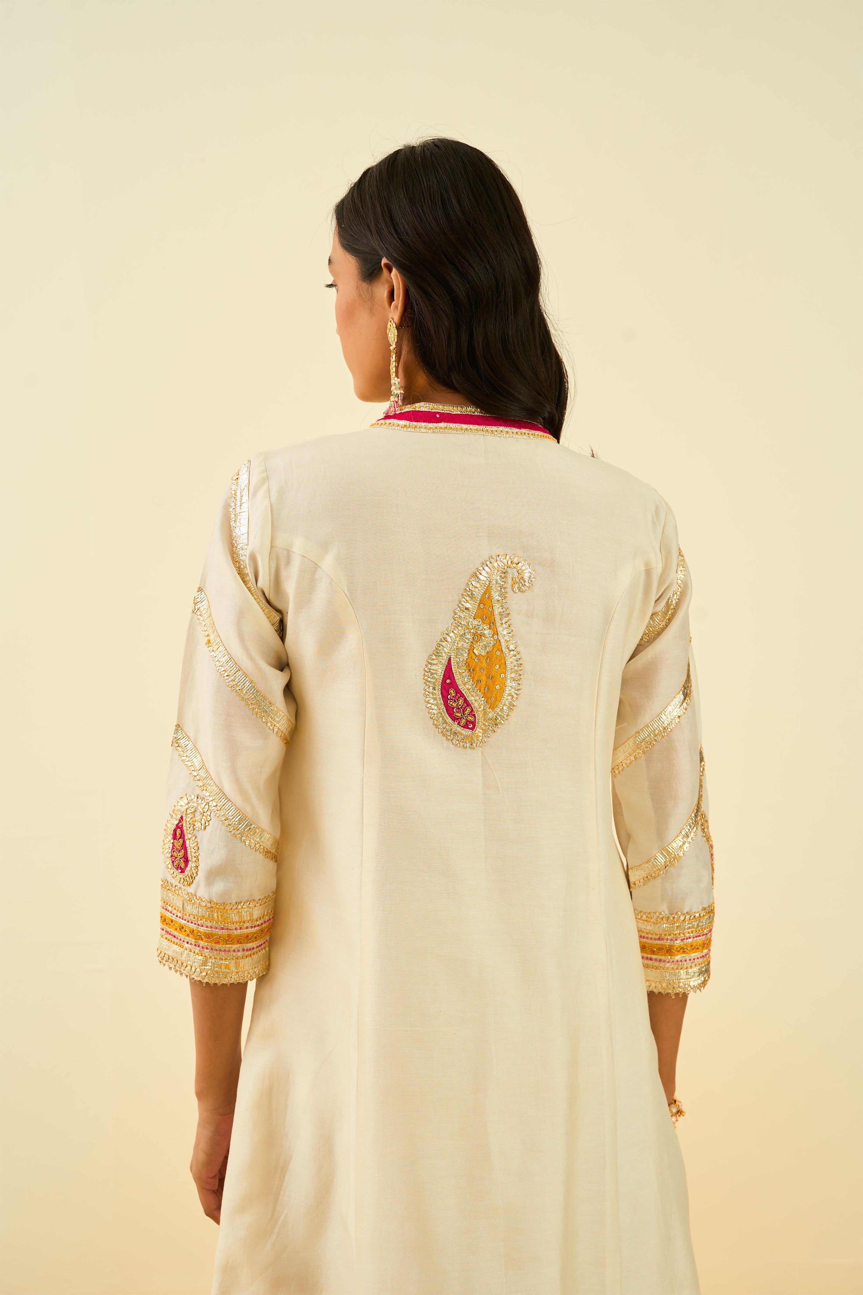 Sheetal Batra - Sadiyah - Daisy Ivory Embroidered Kurta Set