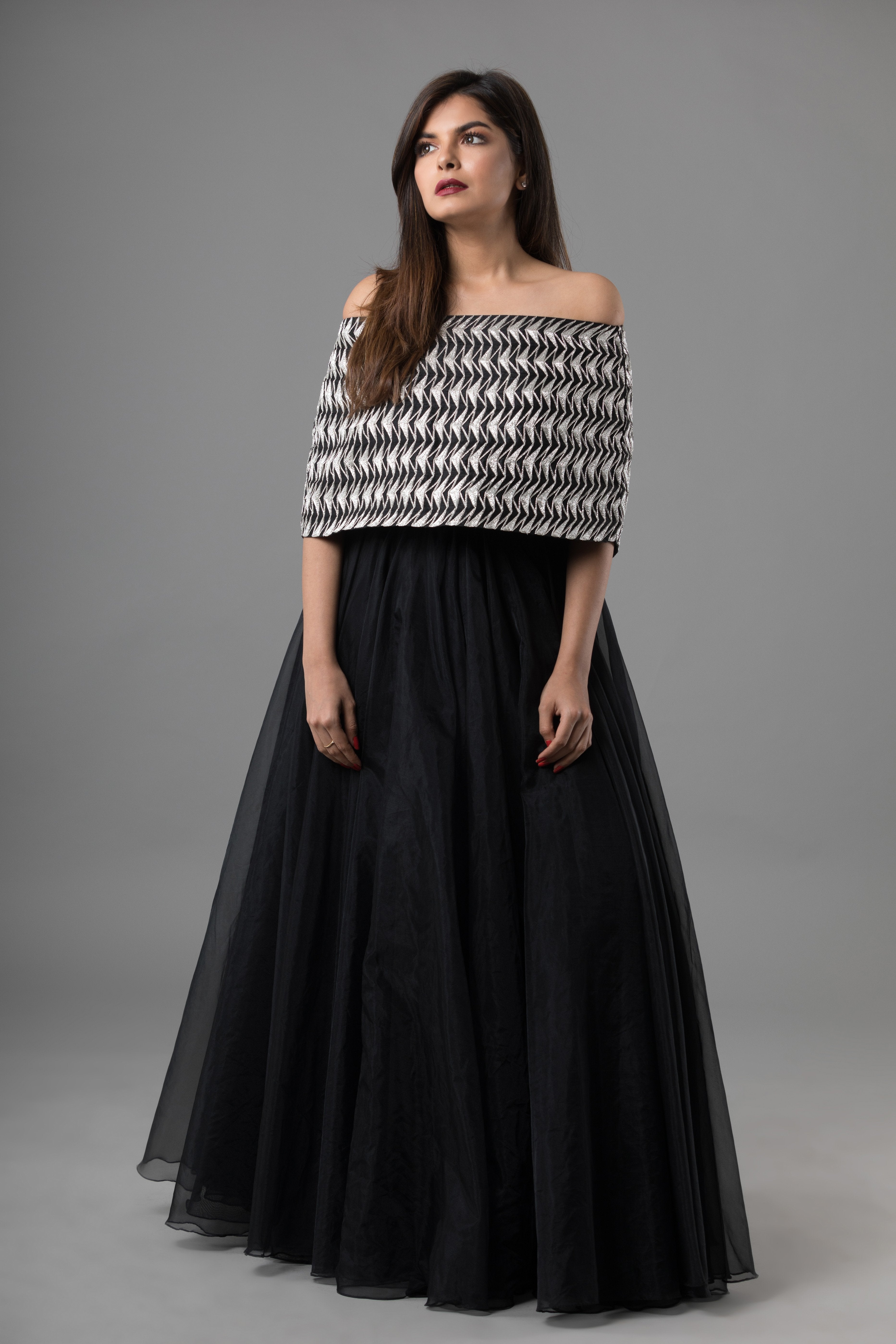 Sanjhana Reddy - Black Embroidered Cape & Black Organza Skirt